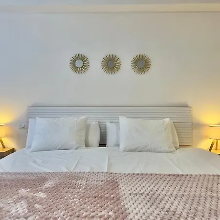 Casa Mocan アパートホテル ロス・レアレホス