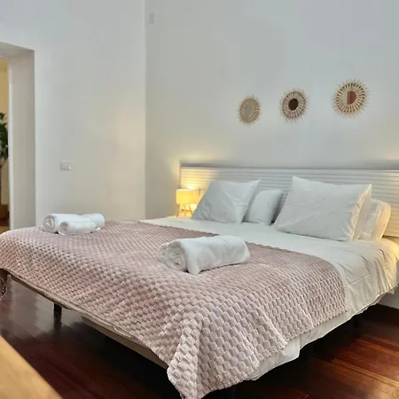 Casa Mocan アパートホテル ロス・レアレホス